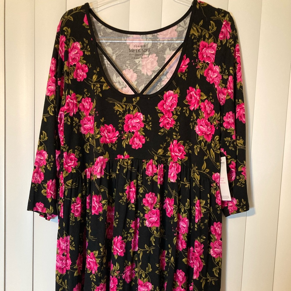 Torrid Black Hot Pink Floral Tunic Top Dress Super Soft Knit Size 2X Valentine’s